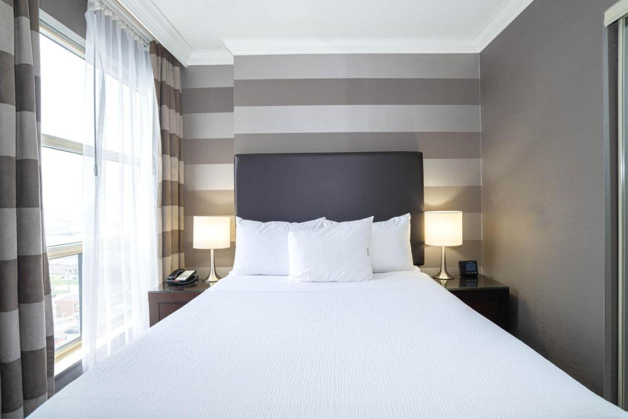 Sandman Signature Mississauga Hotel Exterior photo