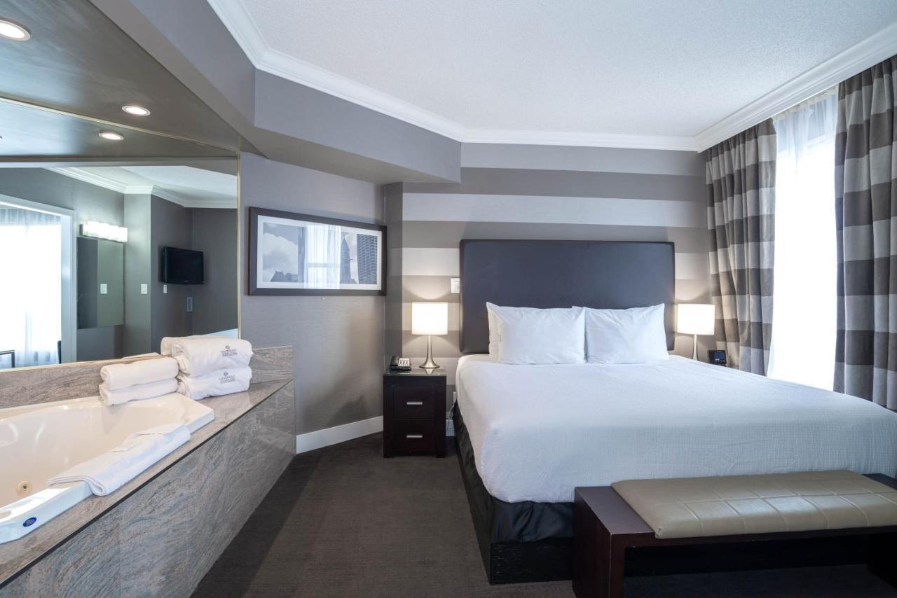 Sandman Signature Mississauga Hotel Exterior photo